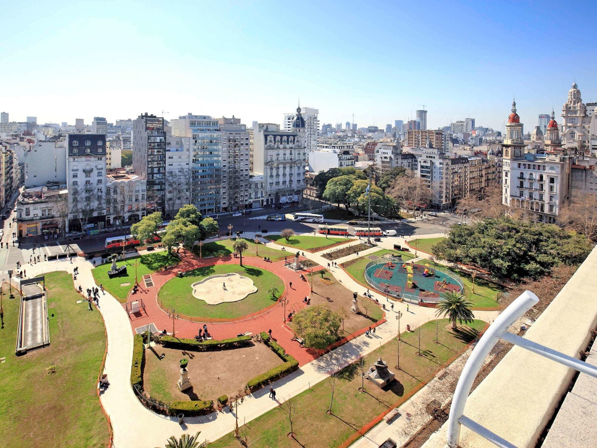 ホテル Ibis Buenos Aires Congreso エクステリア 写真