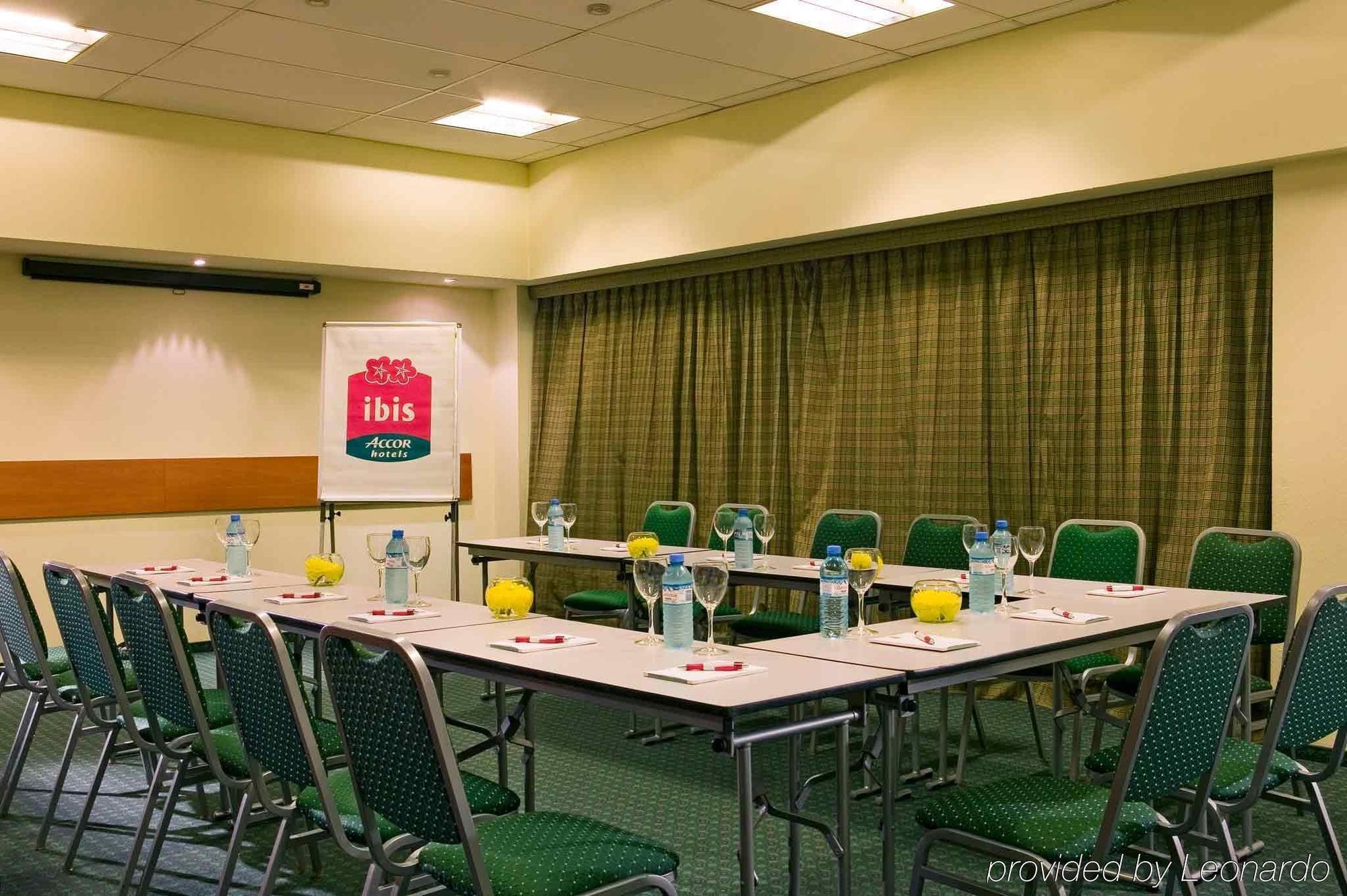 ホテル Ibis Buenos Aires Congreso エクステリア 写真