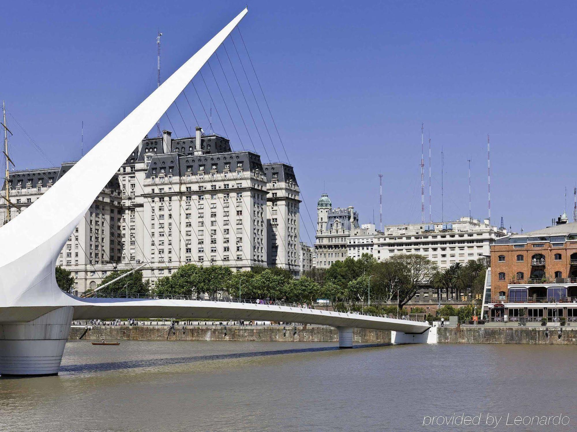 ホテル Ibis Buenos Aires Congreso エクステリア 写真