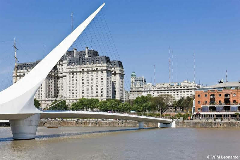 ホテル Ibis Buenos Aires Congreso エクステリア 写真